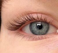 Ein Vergleich von Wimpernlifting-Sets